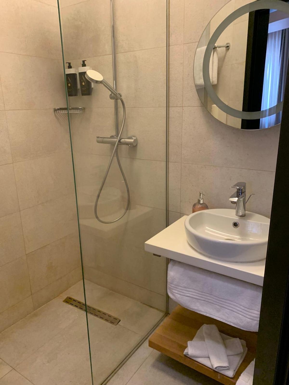 בייאליינה Hotel Balkan Centar מראה חיצוני תמונה